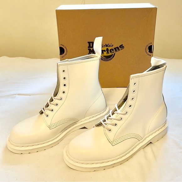Doc Martens 1460 Mono White Smooth Unisex Combat Boots #14357100 New in Box - Picture 3 of 12